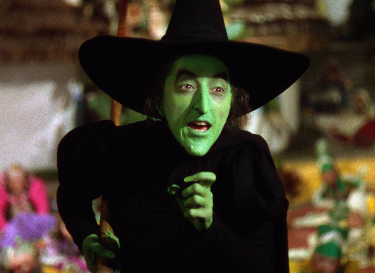 margaret hamilton as the wicked witch in the wizard of oz
