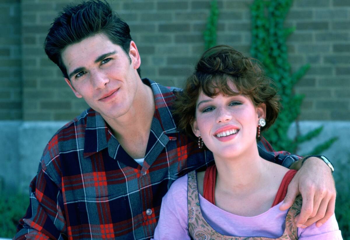 michael schoeffling and molly ringwald in sixteen candles