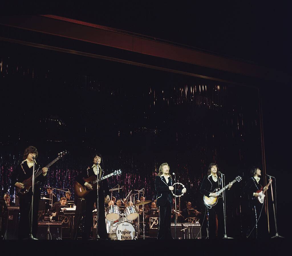 paper lace performing on stage