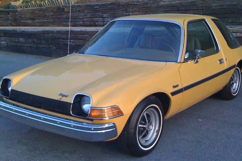 1975_AMC_Pacer_base_model_frontleftside 1975_AMC_Pacer_base_model_frontleftside