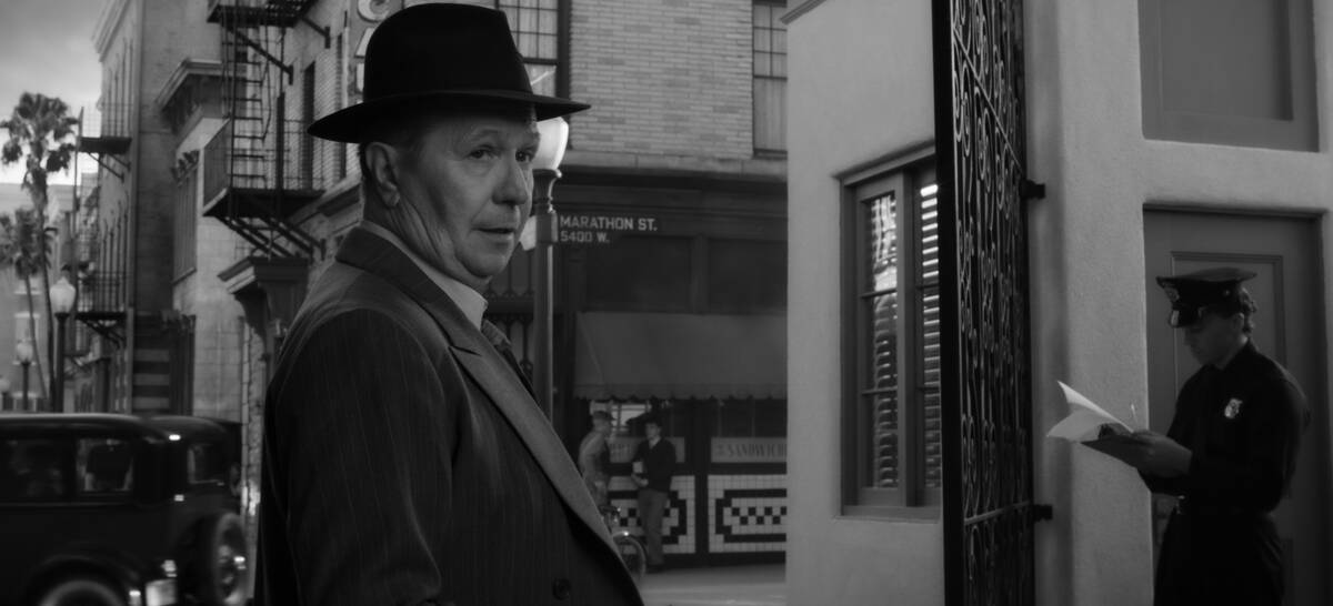 Gary Oldman in Mank