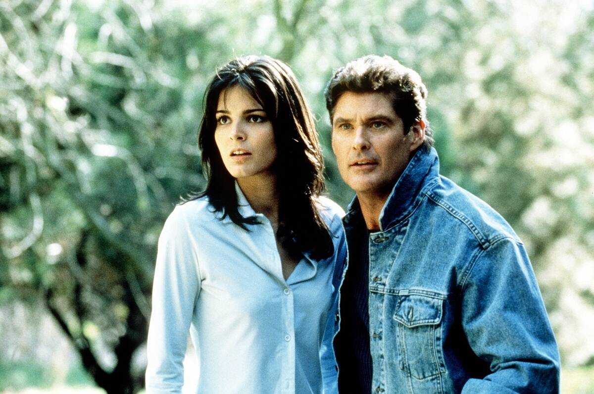 cast of baywatch nights outside