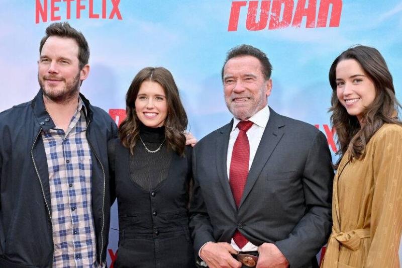 Chris Pratt, Katherine Schwarzenegger, Arnold Schwarzenegger, and Christina Schwarzenegger Chris Pratt, Katherine Schwarzenegger, Arnold Schwarzenegger, and Christina Schwarzenegger