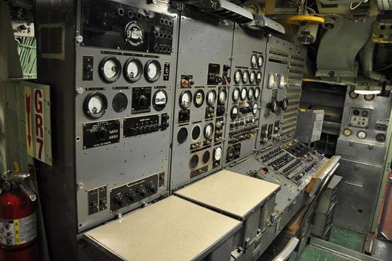 USS_Growler_(7181621512)