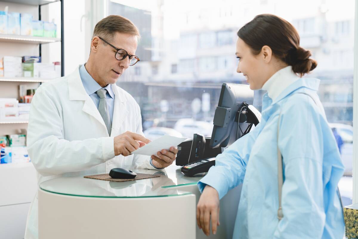pharmacist and patient
