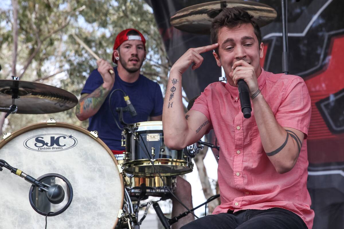 KROQ Weenie Roast Y Fiesta