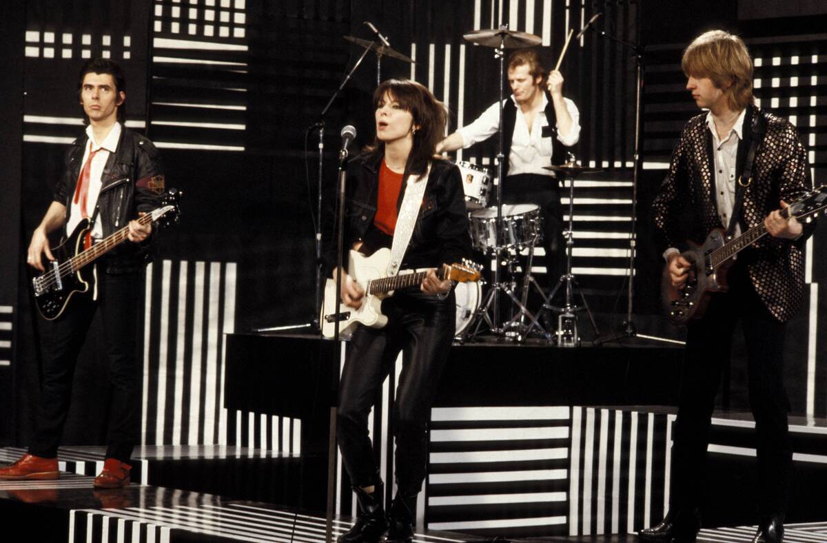 Photo of James HONEYMAN-SCOTT and PRETENDERS and Martin CHAMBERS and Chrissie HYNDE