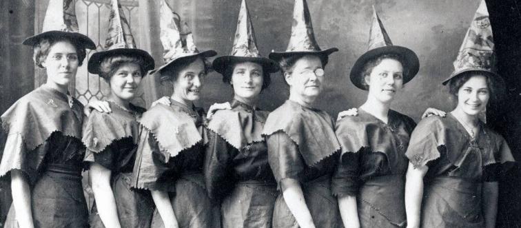 A 'coven of witches' line up for a Halloween portrait
