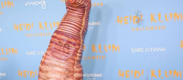Heidi Klum dressed as a worm
