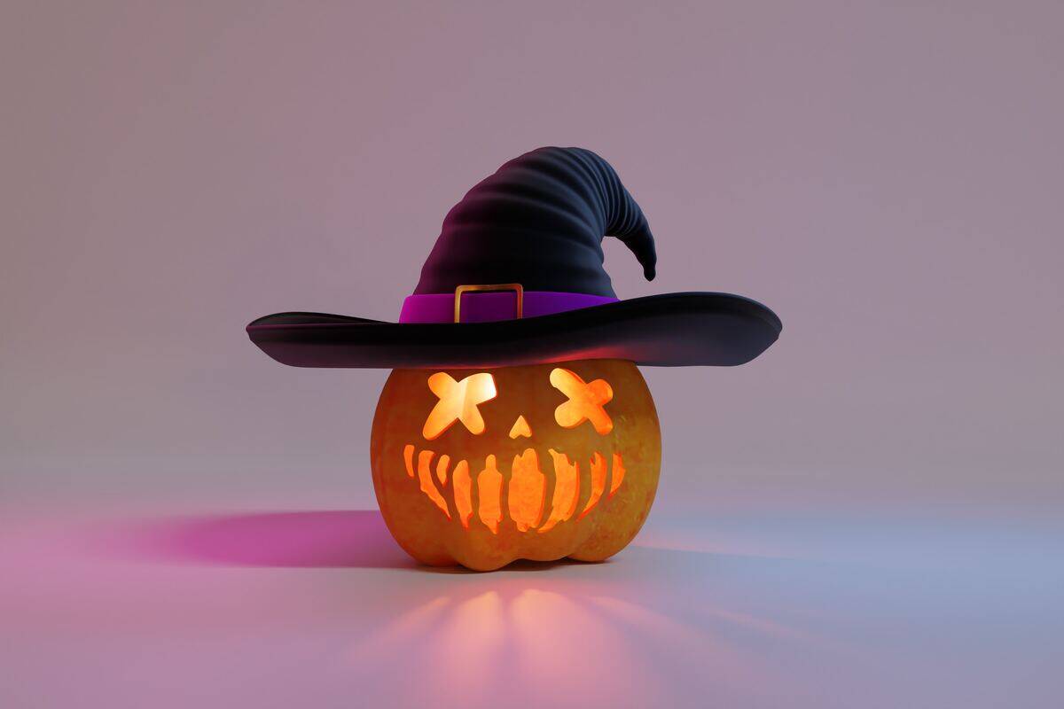 halloween jack-o-lantern with witch hat