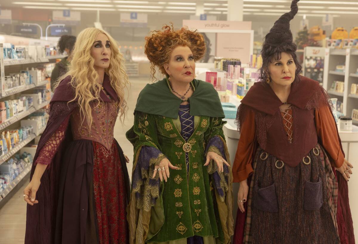 still from hocus pocus 2