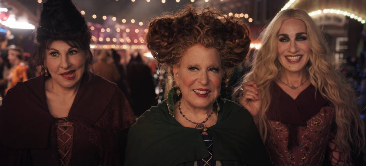 still from hocus pocus 2