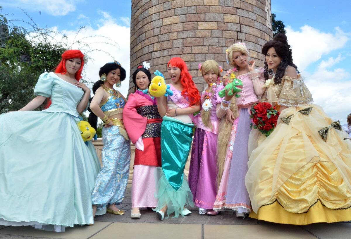 JAPAN-ENTERTAINMENT-DISNEY-HALLOWEEN
