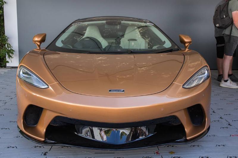 McLaren GT