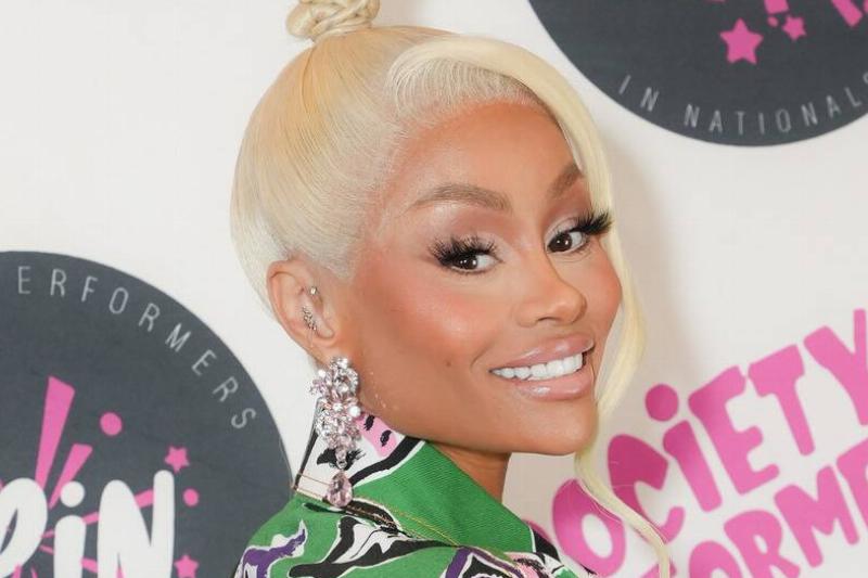 Society Performers Academy Hosts SPiN Nationals (Summer 2023) Hosted By Joe Lorenzo With Guests, Blac Chyna And Young Hollywood Celebrities Society Performers Academy Hosts SPiN Nationals (Summer 2023) Hosted By Joe Lorenzo With Guests, Blac Chyna And Young Hollywood Celebrities