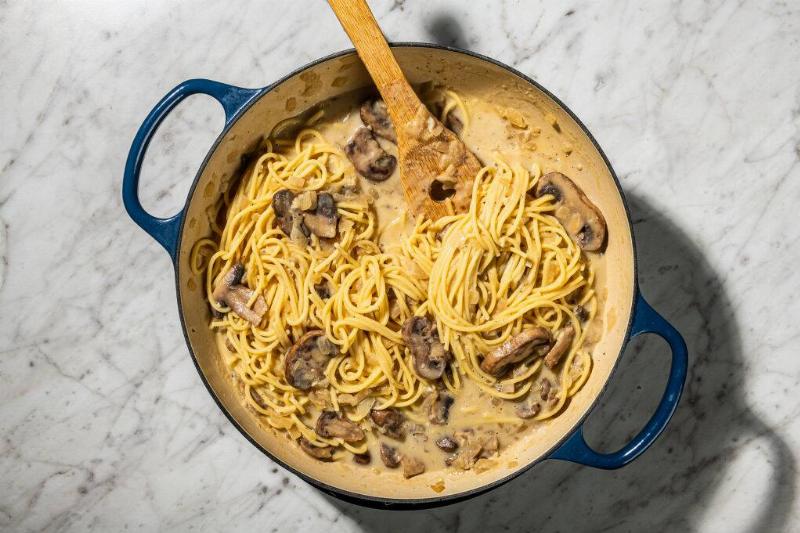 Chicken Tetrazzini 1237374534 Chicken Tetrazzini with mushrooms and spaghetti