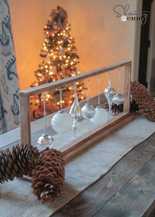 DIY Christmas Centerpiece