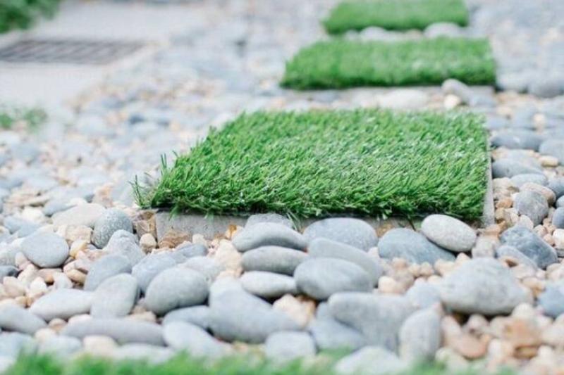 Faux grass steps Faux grass steps