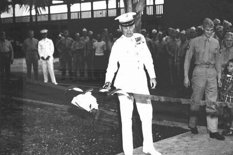 Lewis_Puller,_Hawaii,_circa_1946_(18655806296)