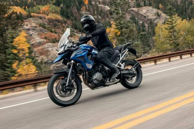 my22-tiger-1200-family-timeline-warranty-1920x780