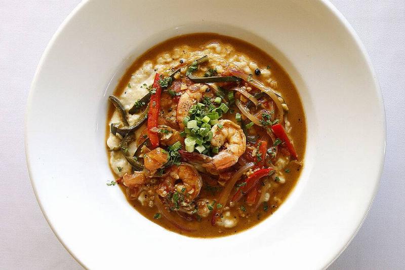 shrimp and grits 114238546 shrimp and grits in a bowl