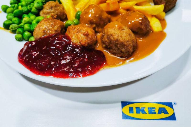 swedish meatballs 1247508875 Ikea classic meal with Swedish meatballs, French fries, green peas and lingonberry sauce