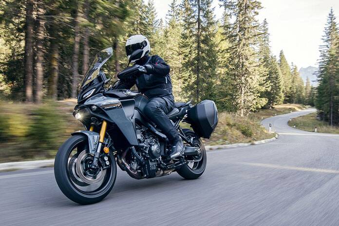 2024-Yamaha-Tracer-9-GT-2