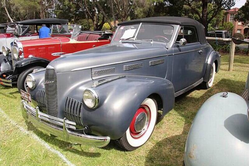 1940_LaSalle_Series_50_Convertible_(44809853495)