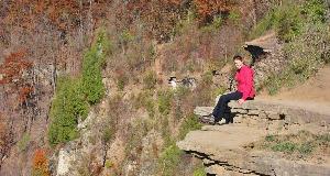 Mom Has No Idea Why Her Vacation Photo Blew Up Until She Looked At The Background