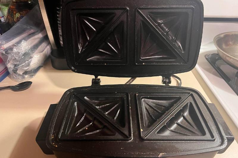 sandwich maker sandwich maker