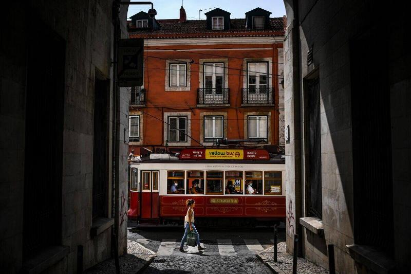 TOPSHOT-PORTUGAL-LIFESTYLE-FEATURE-TOURISM