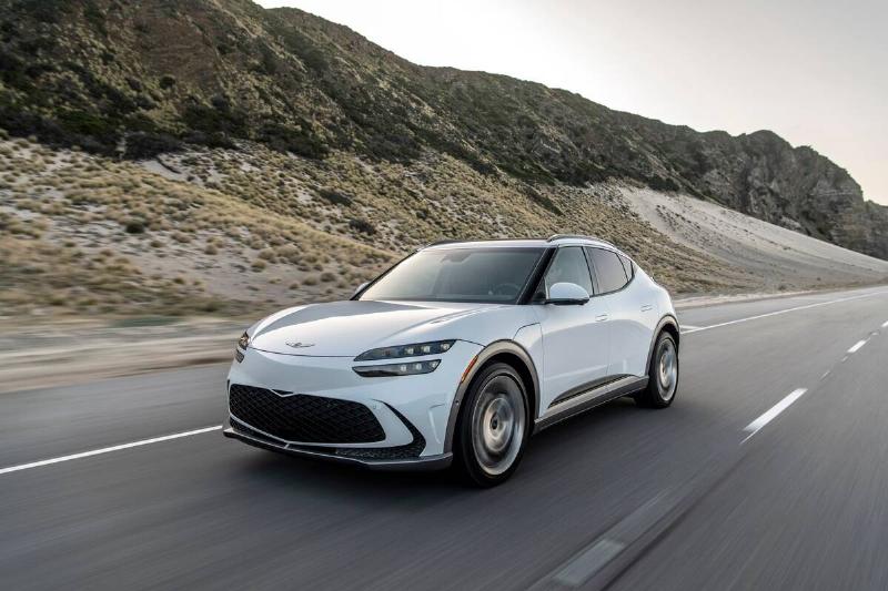 2022-genesis-gv60-142