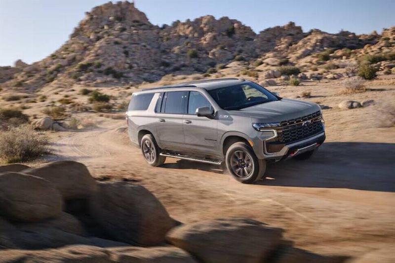 2024-suburban-gallery-exterior-04