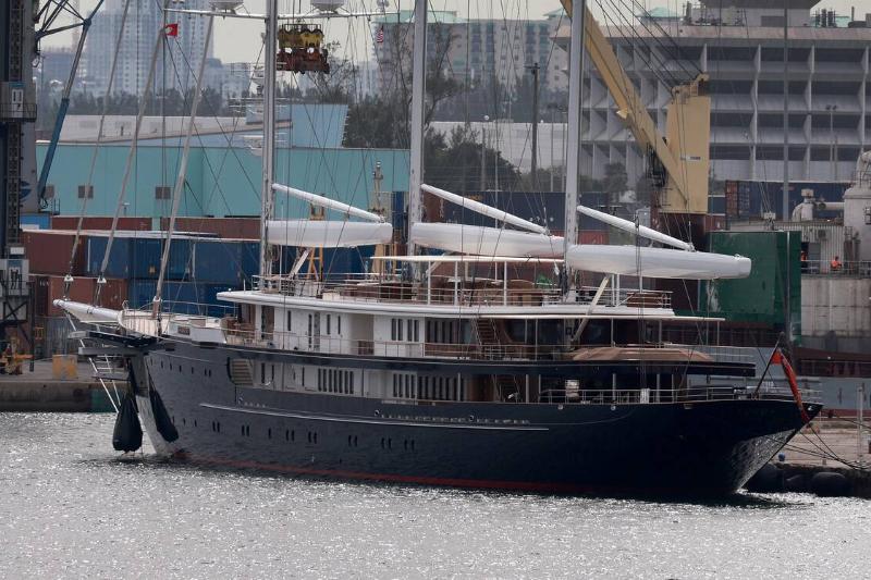 Jeff Bezos' Multi-Million Dollar Yacht Arrives In Florida Jeff Bezos' Multi-Million Dollar Yacht Arrives In Florida