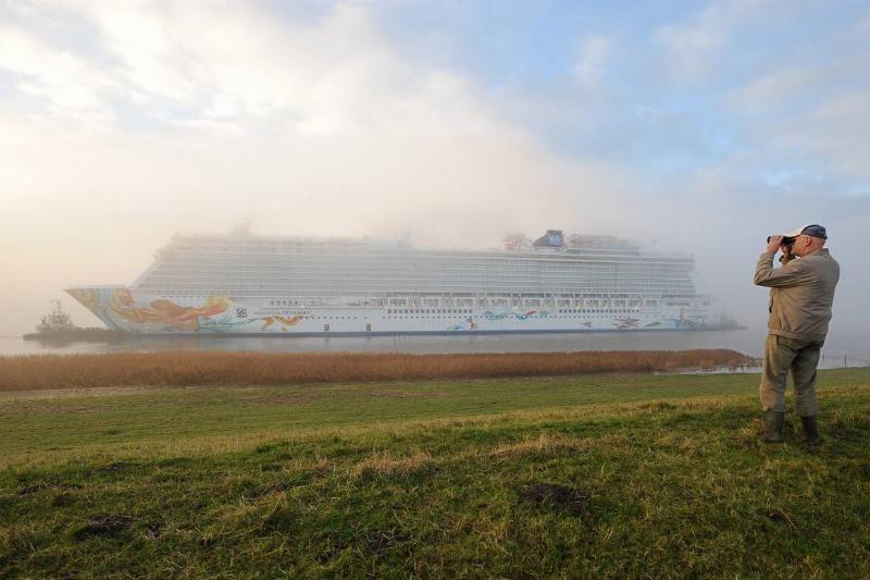 TOPSHOT-GERMANY-TRANSPORT-MARITIME