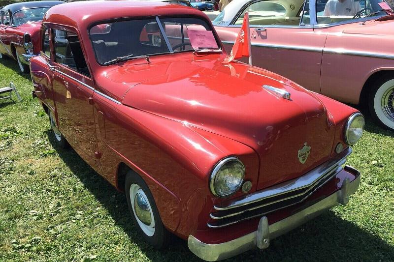 1440px-1950_Crosley_sedan_in_red_at_2015_Macungie_show_1of2 1440px-1950_Crosley_sedan_in_red_at_2015_Macungie_show_1of2