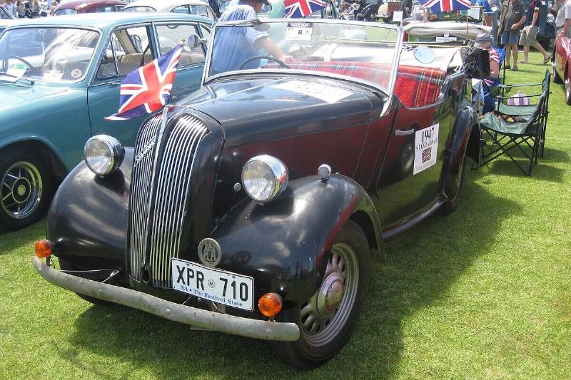1440px-Standard_8_Tourer_of_1947 1440px-Standard_8_Tourer_of_1947