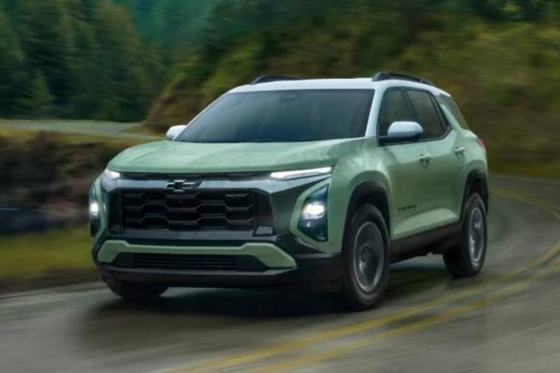 2025-chevrolet-equinox-lt-hero-shot