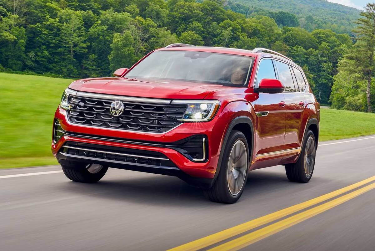 2025_volkswagen_atlas_4dr-suv_sel-premium-r-line_fq_oem_8_1280x855