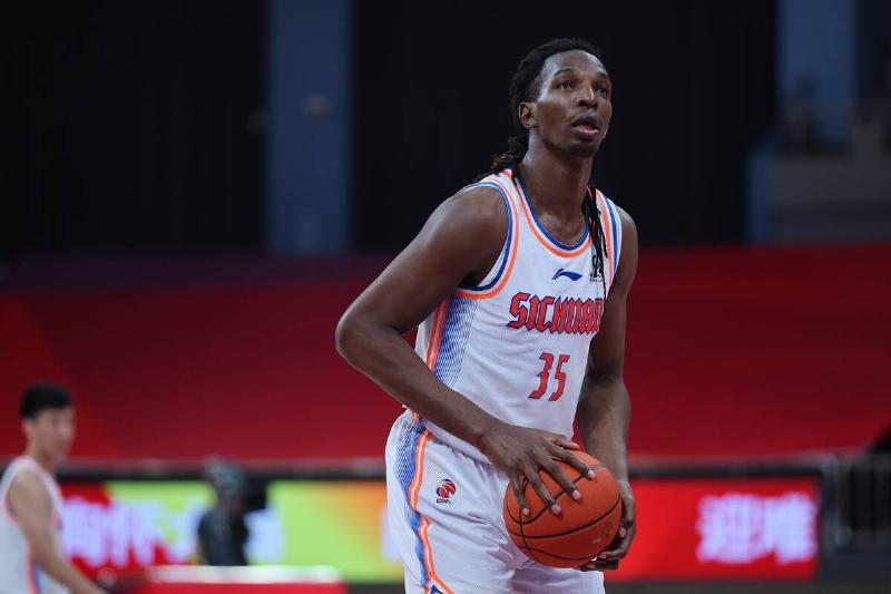 2022/2023 CBA League - Sichuan Blue Whales v Qingdao Eagles