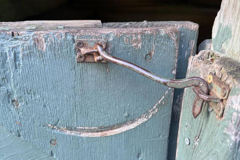 Latch Latch