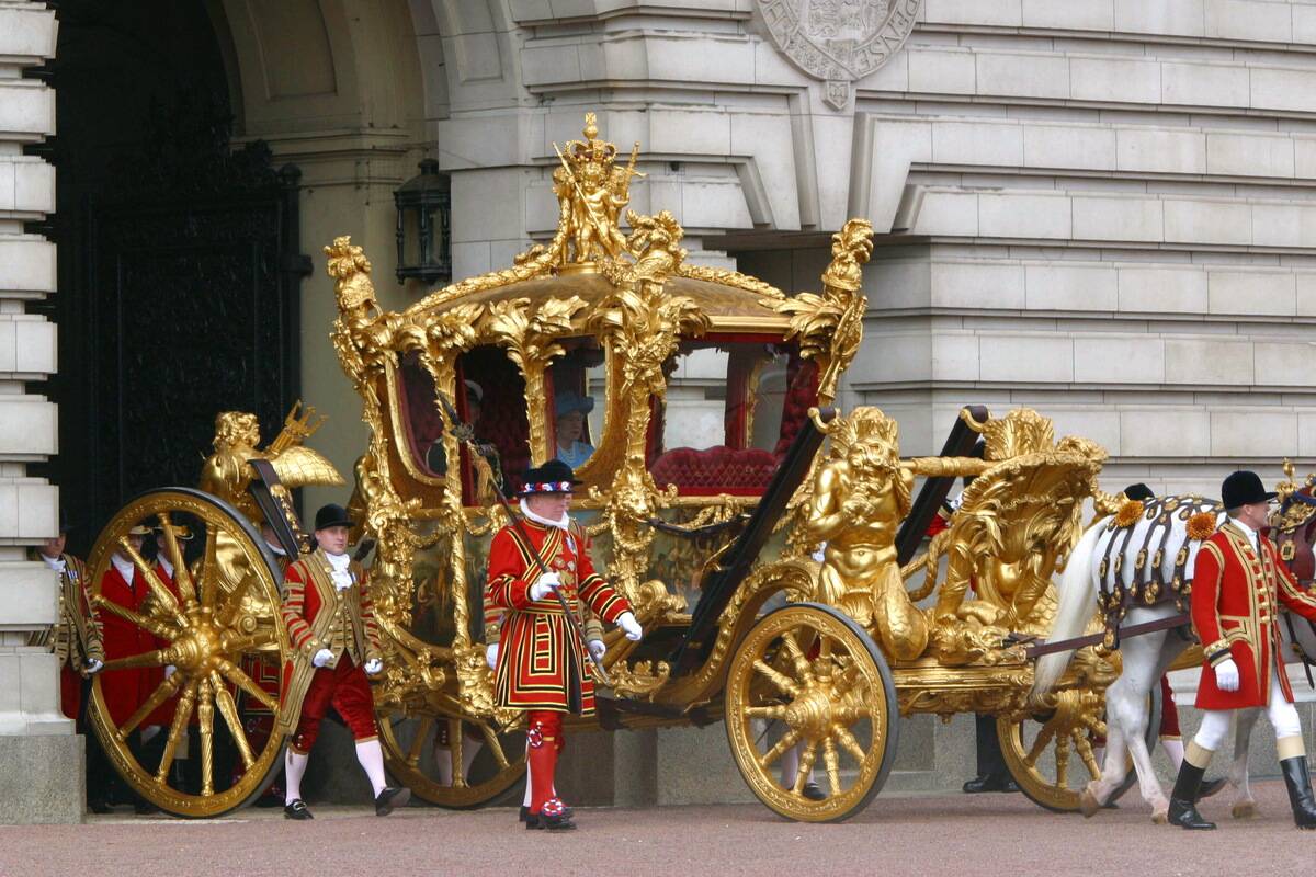 Queen In Gold Coach