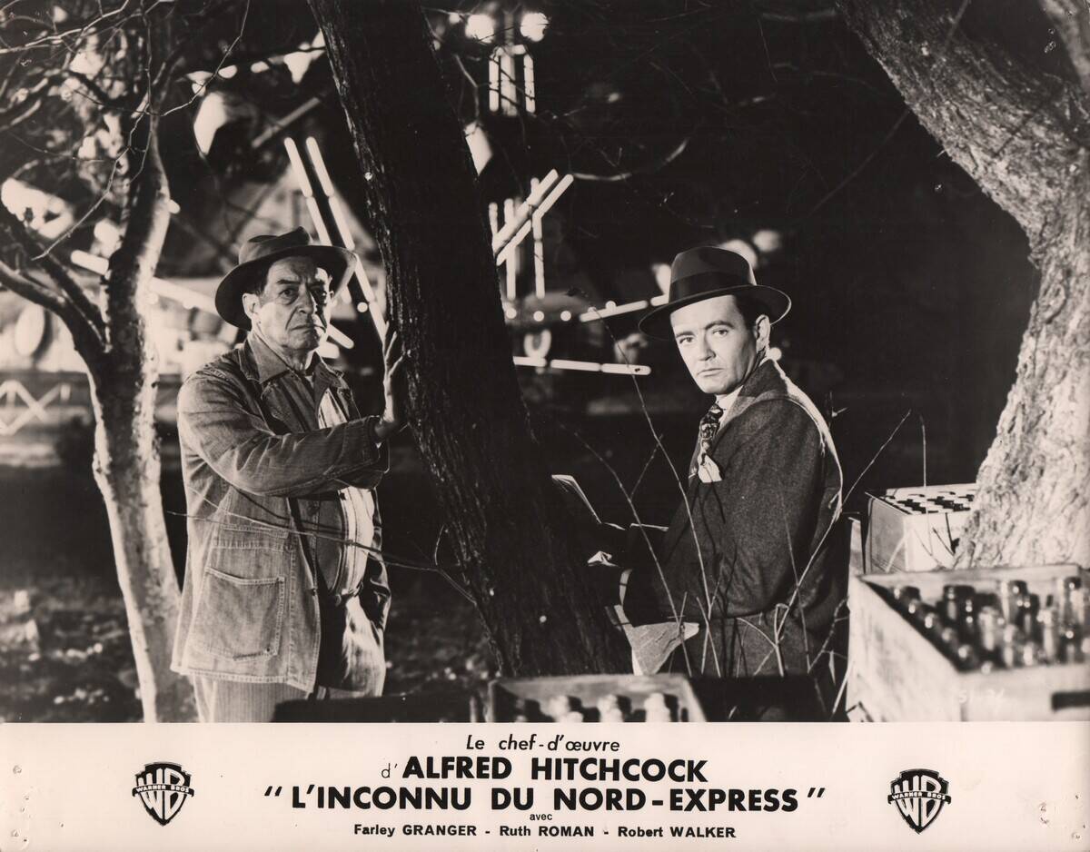 strangers-on-a-train_3o2OsP