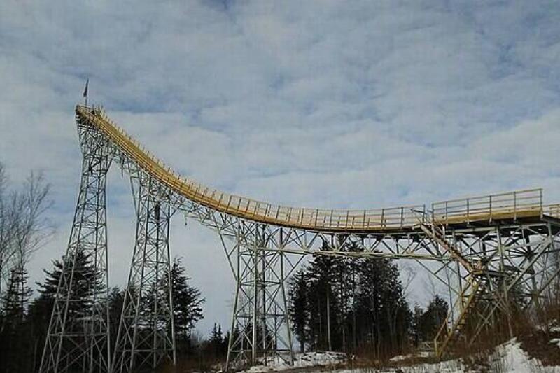 Nansen_Ski_Jump,_Berlin,_N.H