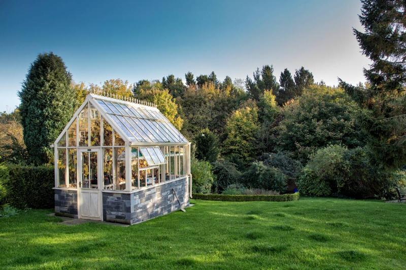 Greenhouse-2-90094-34195