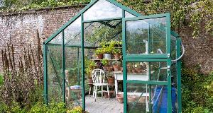 Innovative Ideas for Creating Your Dream Greenhouse