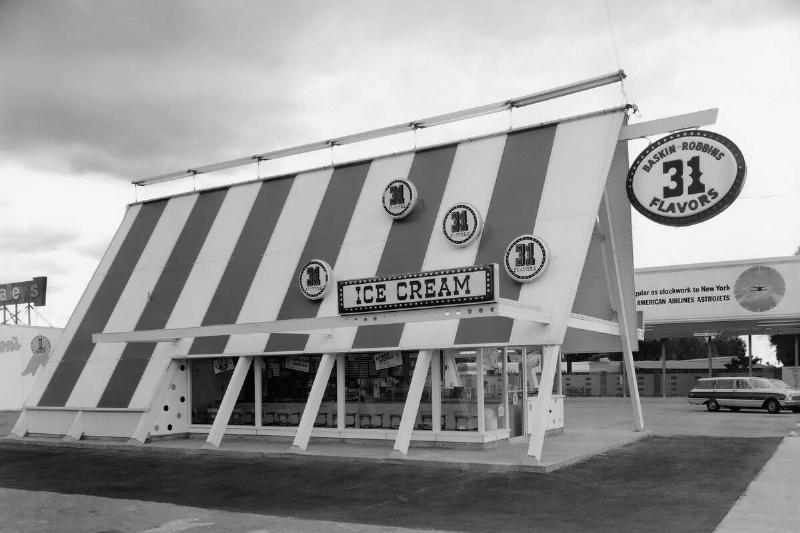 Baskin-Robbins Store