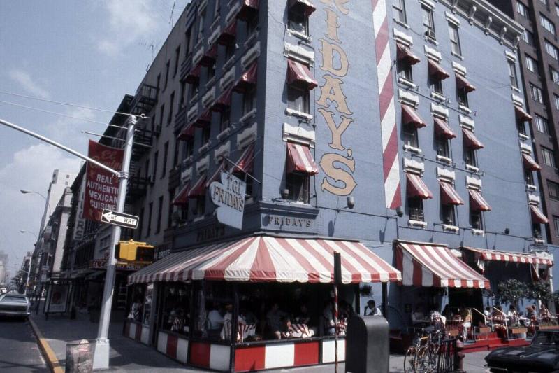 New York Street Scene In 1976