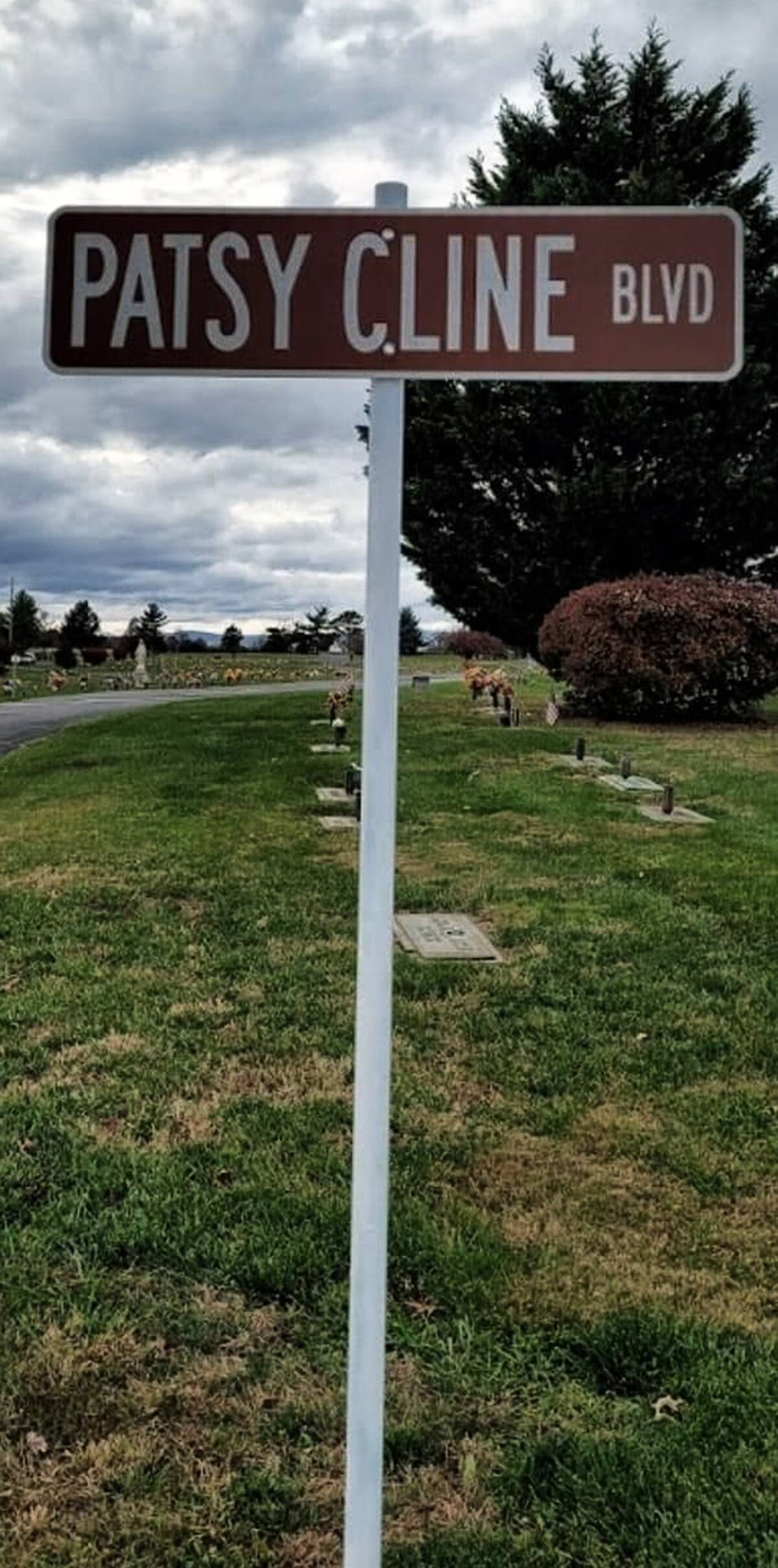 Patsy Cline Blvd Sign Archive