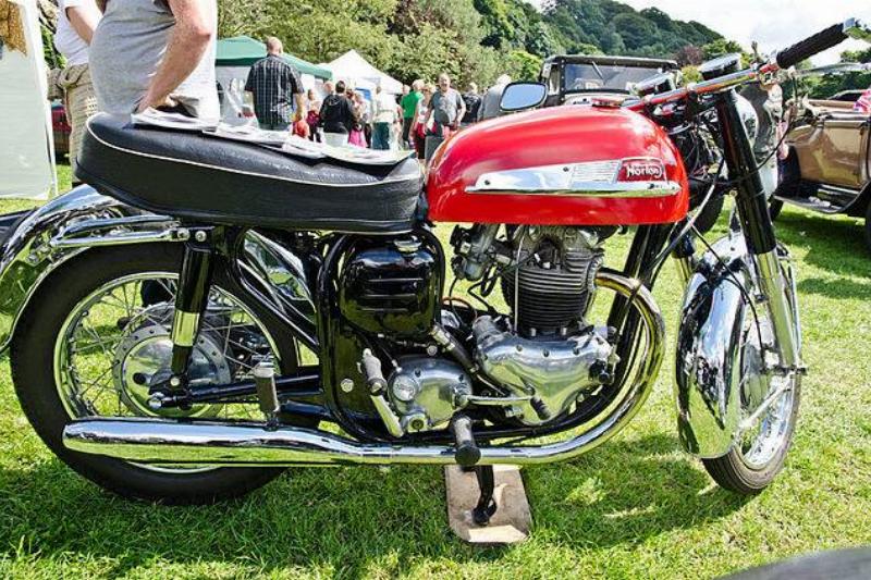 Norton_Atlas_(1967)_(7735649692)